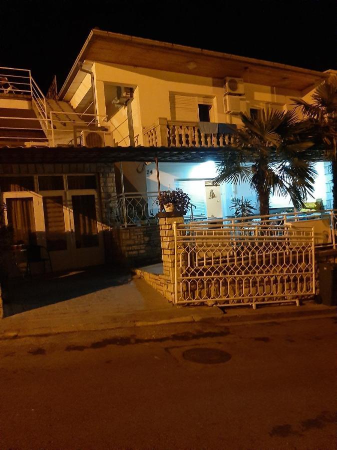 Apartamento App Borna Crikvenica Exterior foto